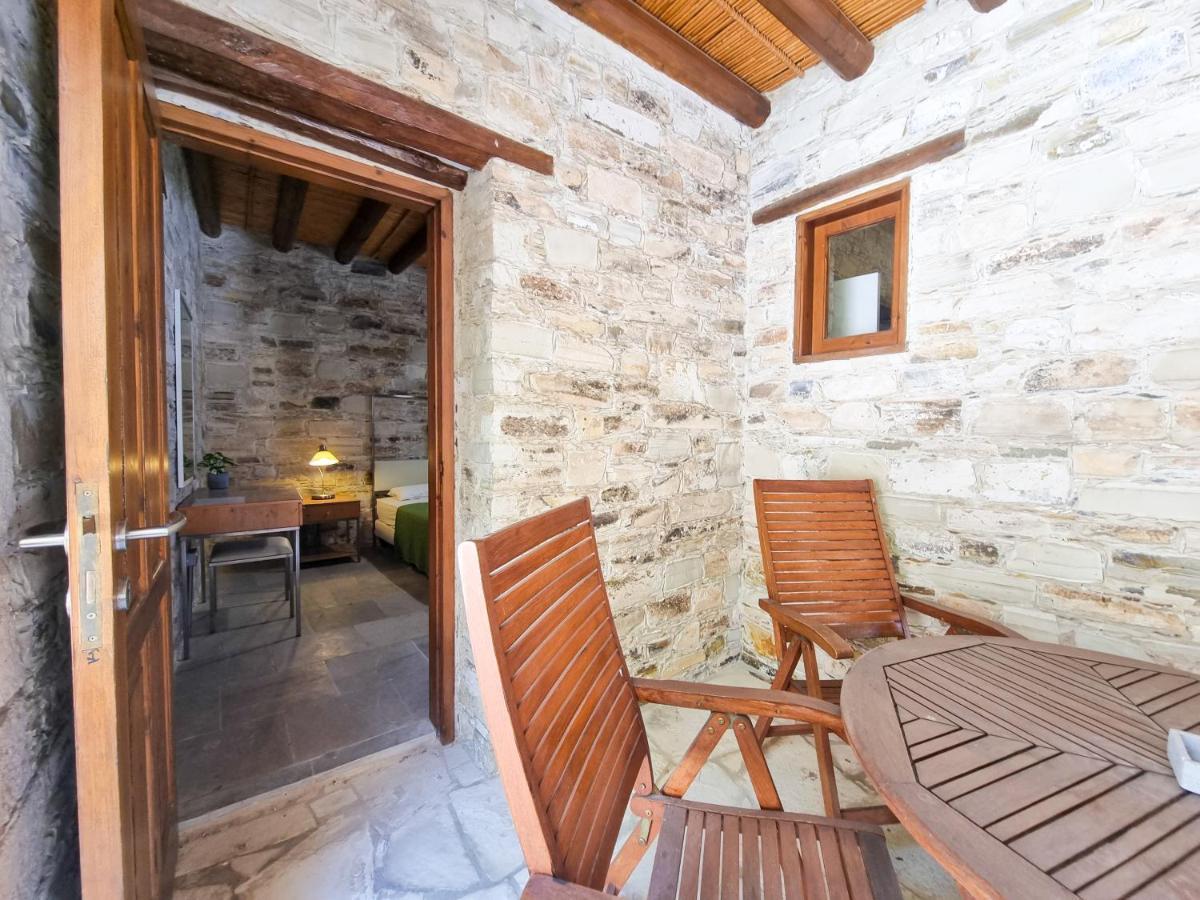Skarinou'S Landhouse Poolside Heaven Apartment Exteriör bild