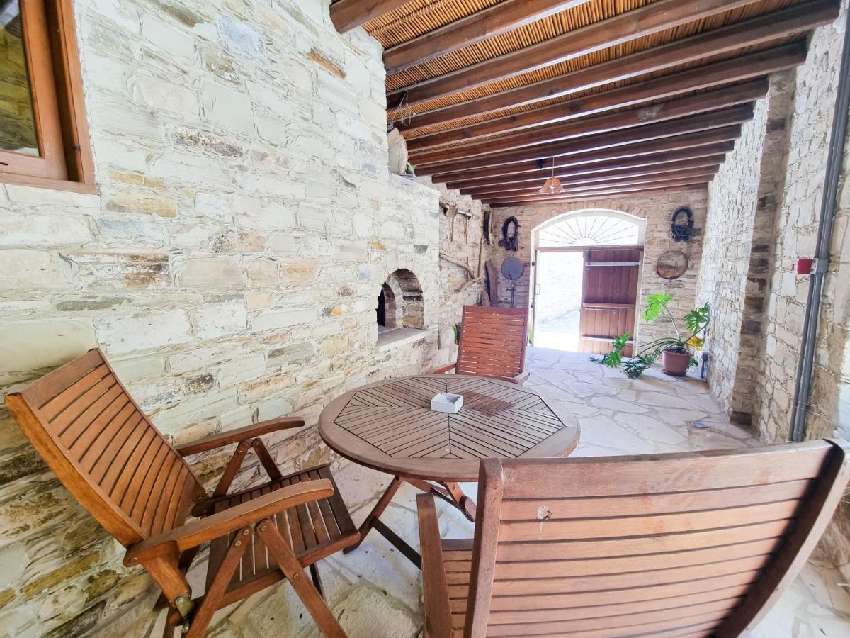 Skarinou'S Landhouse Poolside Heaven Apartment Exteriör bild